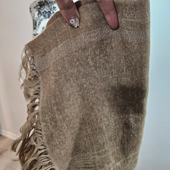 BNWT Beige Cream Olsen Scarf - Picture 8 of 9